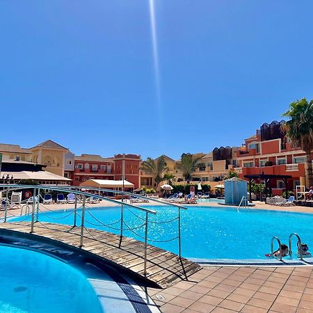 Sunny Apartment & Heated Pool Los Cristianos  Buitenkant foto